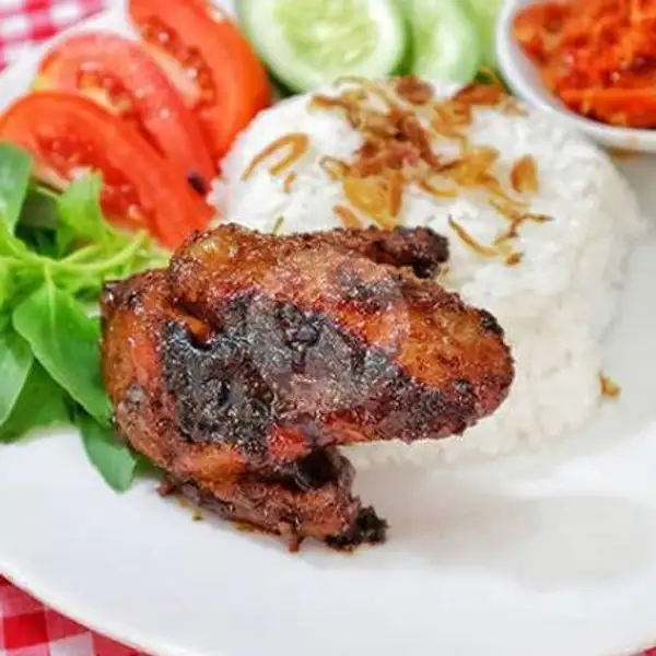 Ayam Potong Bakar + Nasi | Warung Azril (Bebek Sinjay), Klojen
