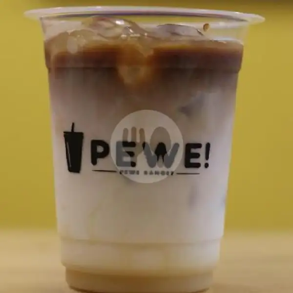 Ice Hazelnut Latte | Coffee Shop PEWEBANGET