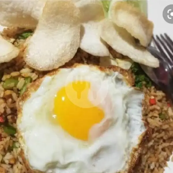 Nasi + Telor + Ayam Suir + Ati Ampela + Telor Ceplok | Nasi Goreng Tayassur, Garut Kota