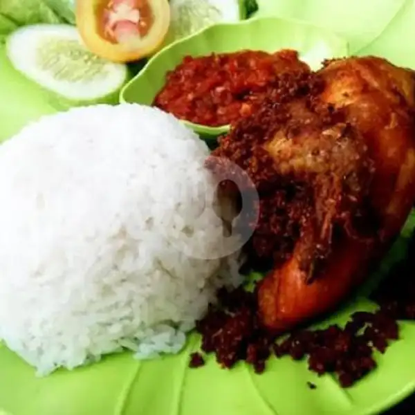 Ayam Goreng + Nasi + Sambel Terasi + Lalapan | Uduk Fatih, Gg Ratu