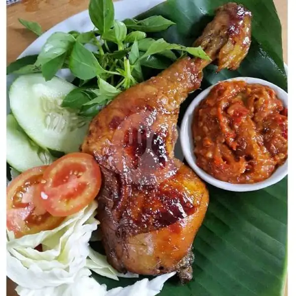 Paket Nasi Ayam Bakar + Es Lemon Tea | Ayam Bakar Semriwing, Pahlawan