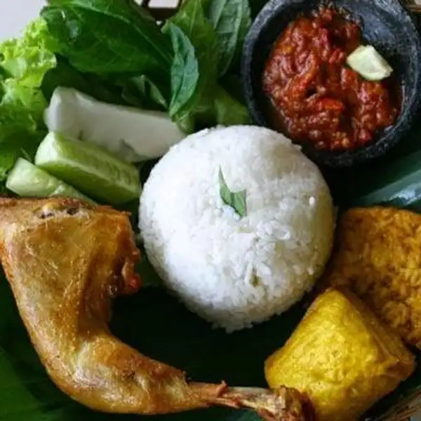 Nasi Ayam Goreng Original | Rinsfood, Jalan Sosial Jatiwaringin .