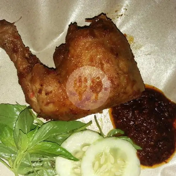 Ayam Kampung Bakar | Uduk BMW (Nasi Uduk dan Lalapan)