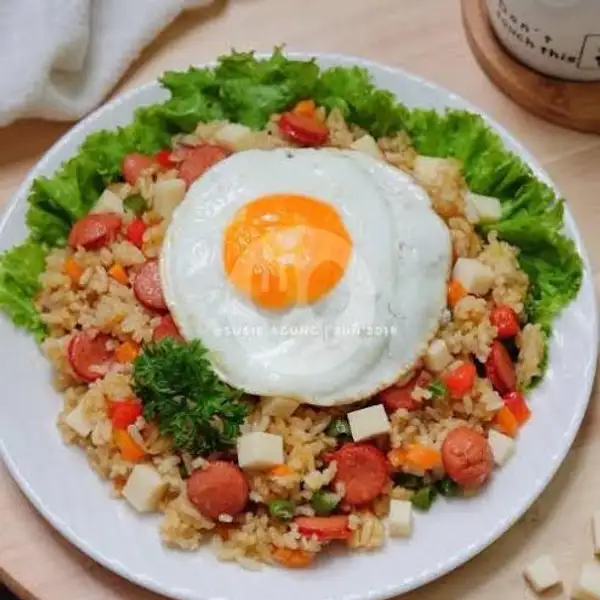 Nasi Goreng Sosis Telur | Warung Bu Endang