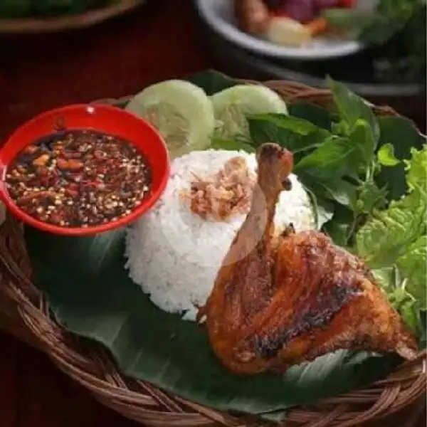 Ayam Kampung Bakar/Goreng + Nasi | Gudeg, Ayam, & Bebek Follback, Pramuka