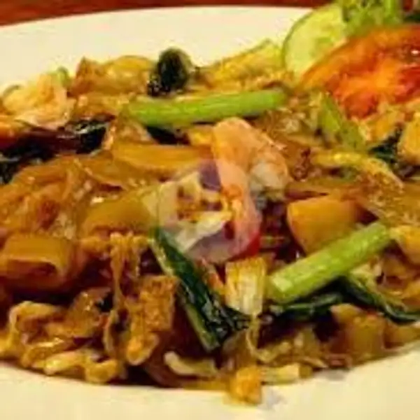 Mie Tiaw Goreng Seafood | Ayam Goreng Patah-Patah