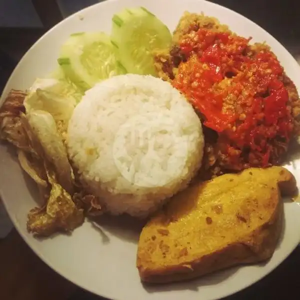 NASI AYAM GEPREK+TAHU GORENG (SAMBAL BAWANG) | Ayam Geprek Bang Cimeng, Sukun