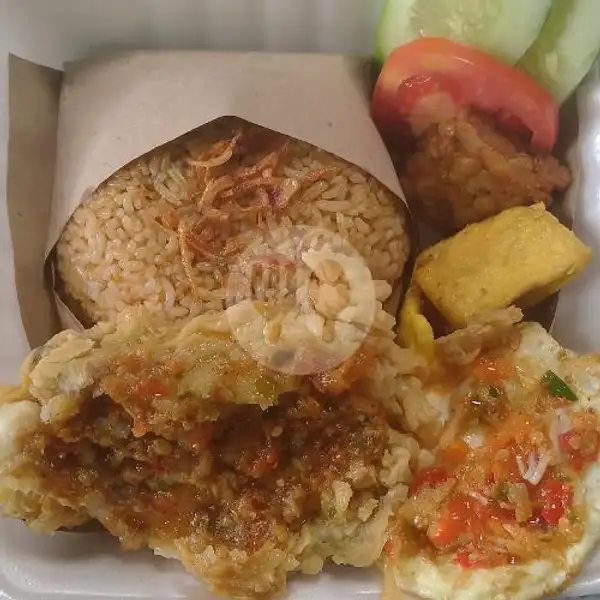 Nasi Goreng Ayam Geprek + Telur | Mom's Ulya, Segala Mider