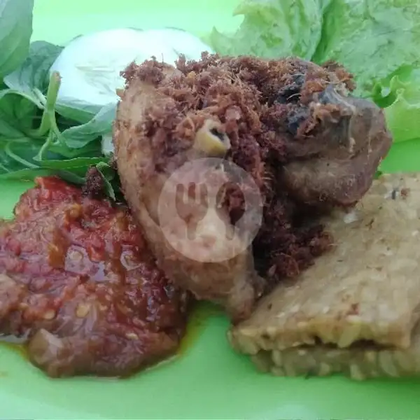 Ayam Goreng Lengkuas+Sambal Tomat+Tempe | LALAPAN AAL