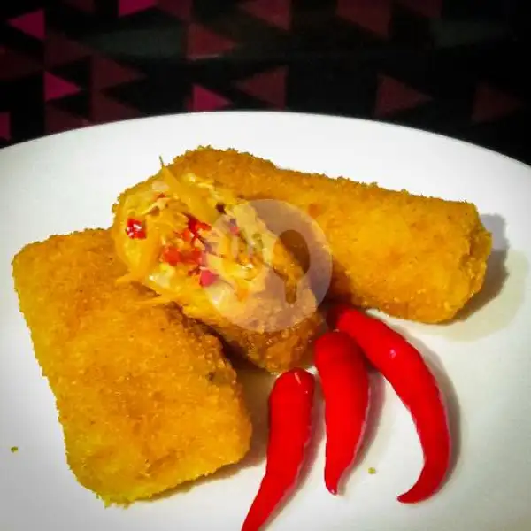 Spicy Risol (10pcs) | Griya Risoles & Lumpia, Denpasar