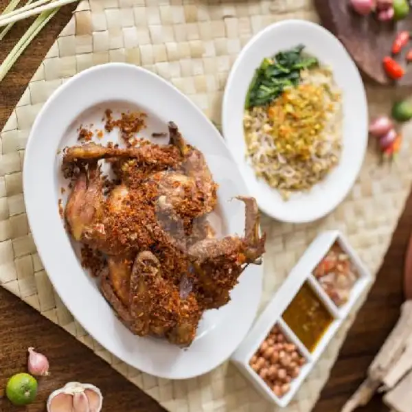 Ayam Betutu Asli Gilimanuk 1 Ekor Goreng | Krisna Gallery & Resto, Denpasar