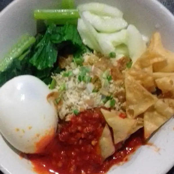 Mie Apong Telur Porsi Kecil Seterofom Free 1pc Pangsit Ayam Rebus | Bakmie Istiqomah, Denpasar