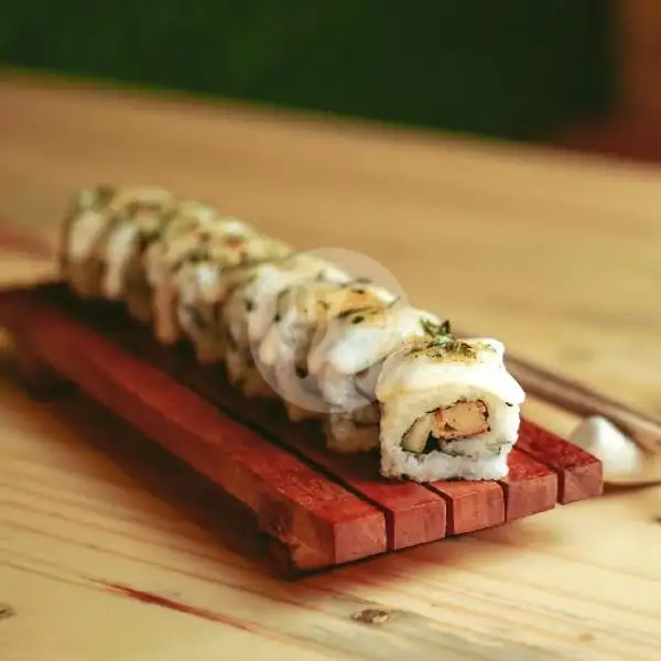 Crunchy Roll (8 Pcs) | Gerobak Sushi Batubulan