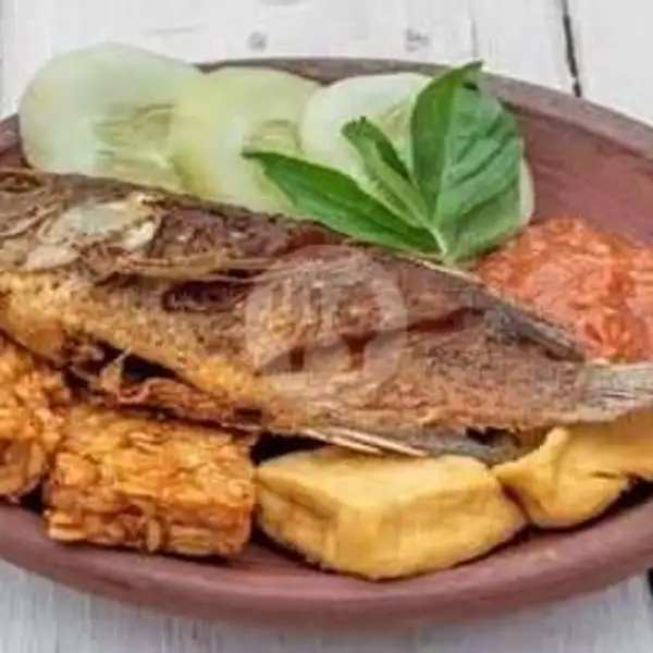 Penyetan Ikan Mujaer+Nasi | Dapur Maharani, Kenjeran