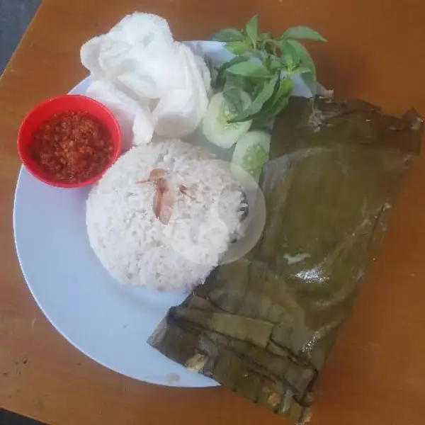 Nasi Pepes Ikan Kakap + Es Teh | Kedai Rizki, Guntur