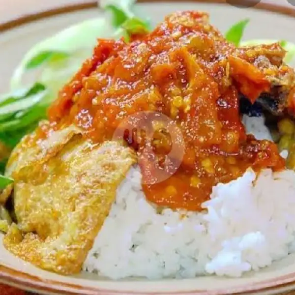 Nasi Plus Telur Penyet | Ikan Bakar dan Ayam Bakar Bu Vivid, Argomulyo