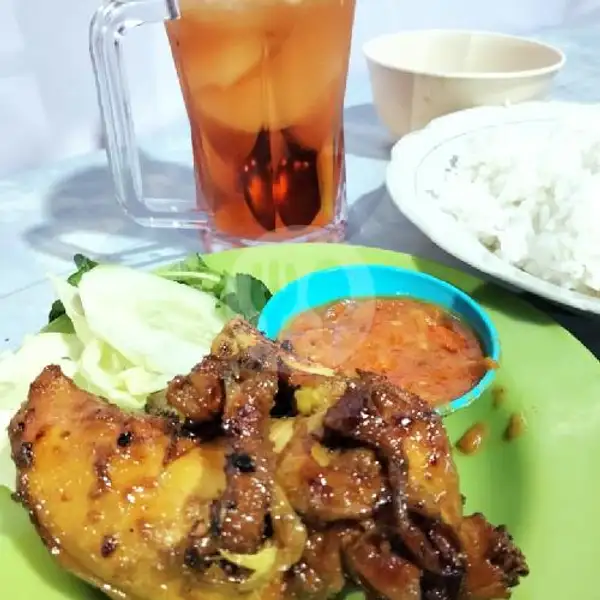 Nasi Ayam Goreng/bakar+teh | Lesehan Kremes Wijaya