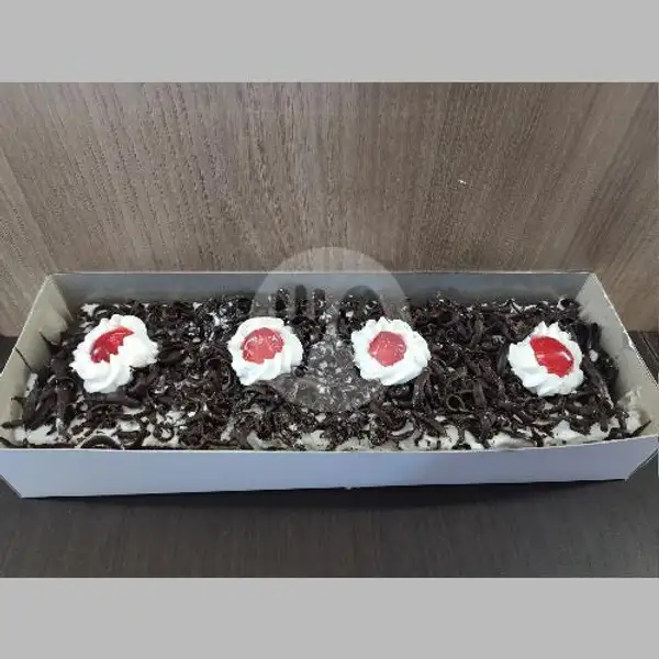 Cake Black Forest Mika | Kurnia Bakery & Cake, Cilacap Tengah