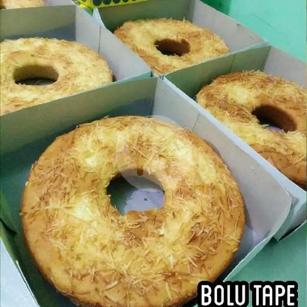 Bolu Tape Extra Keju | ANR Homemade, Dr. Sutomo