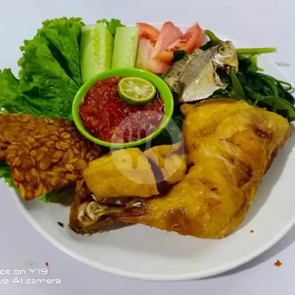 Nasi Tempong Ayam Jumbo | Lalapan Burung Puyuh, Denpasar