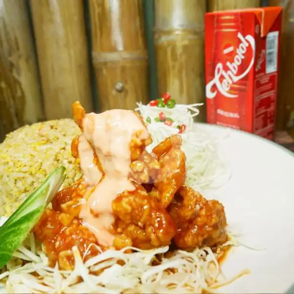 Nasi Curry Ayam Spicy Korean + Minuman | Radja Dapoer