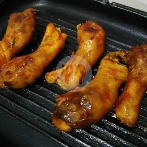 Indomie Goreng + Kepala Ayam Pilih Bakar / Goreng | Ayam Geprek Farish, Tlogosari Kulon