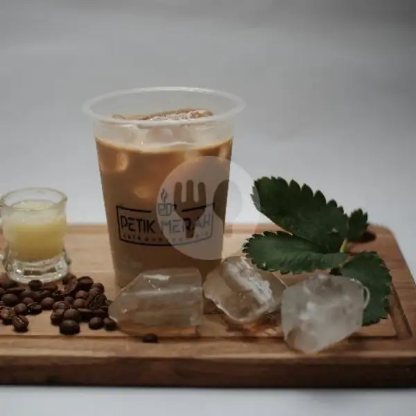 Ice Pandan Latte | Petik Merah Cafe & Roastery, Depok