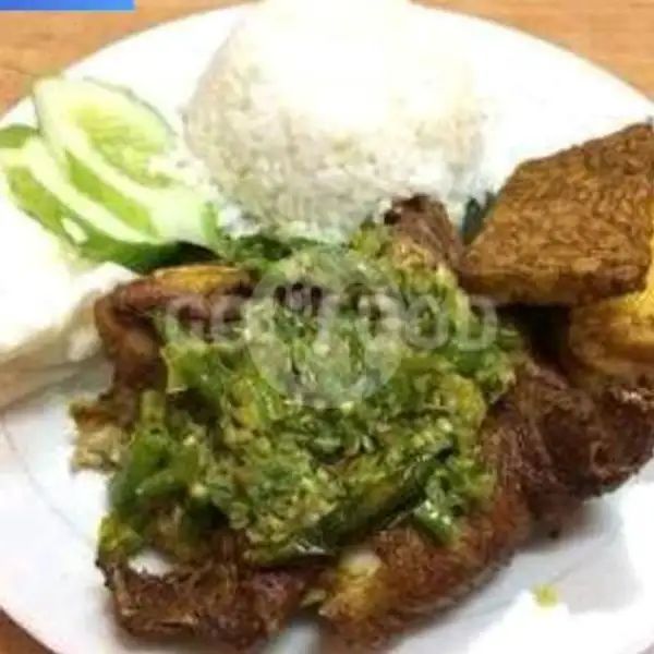 Ayam Sambal Ijo Nasi + Tea Manis Dingin(halal Food) | Dapoer Deo, Hawila Residence