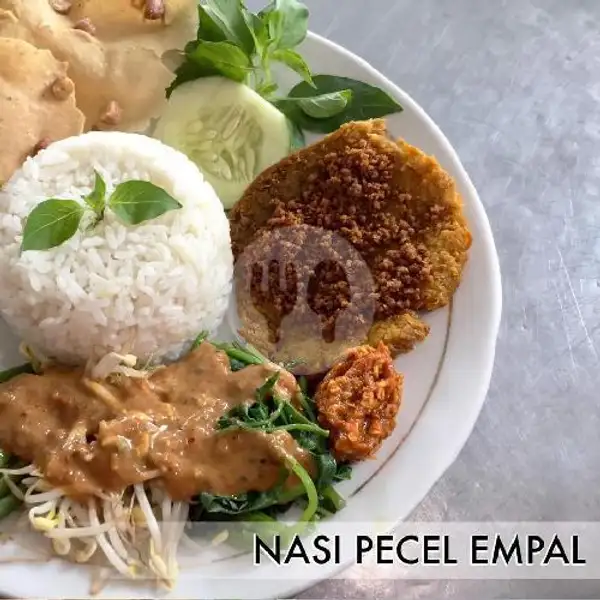 Nasi Pecel Empal | Depot Pojok Tambak Bayan, Klampis