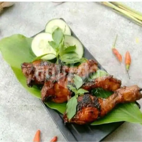Nasi Ayam Penyett Sambal Trasi(halal Food) | Dapoer Deo, Hawila Residence