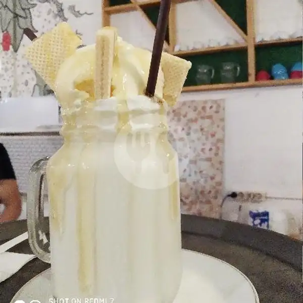 Super Milkshake Vanila Luber | Waroeng Abie, Cilacap Tengah
