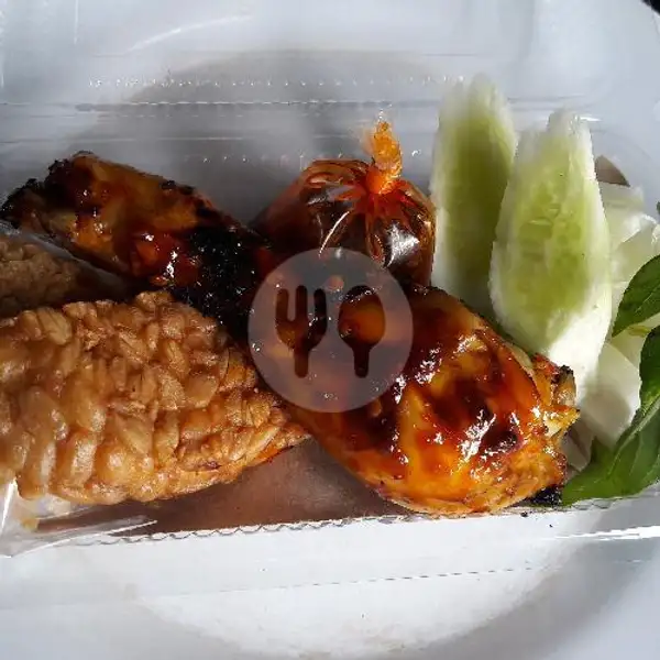 Ayam Bakar + Kremes (ayam Kota) | RM. Mbok Berek, Pacar