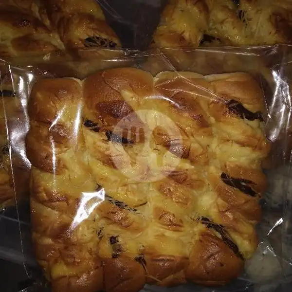 Roti Sobek | Hottang Mozarella Donat 31, Matraman