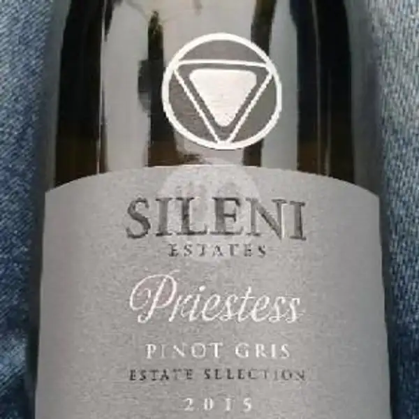 Sileni Estt. Priestess Pinot Gris | Alcohol Delivery 24/7 Mr. Beer23