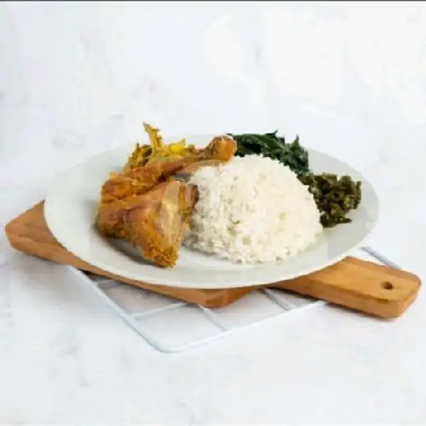 Nasi Ayam Goreng | RM Sepakat Jaya, Cideng