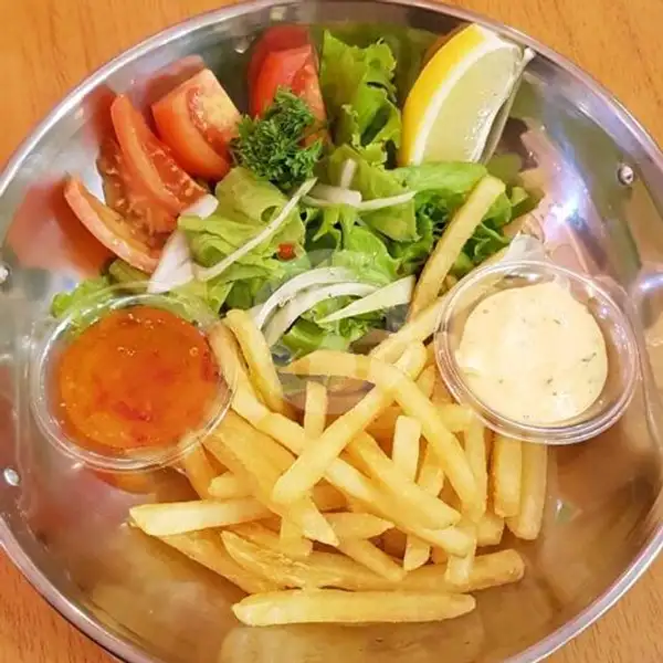 Garden Salad With Fries | Fish And Cheap, Thamrin City