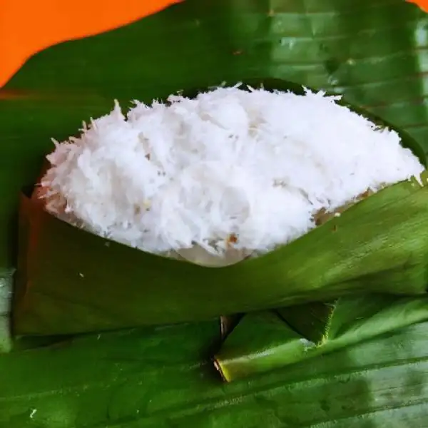 Ketan Kelapa Parut | Lontong Padang & Kuliner Minang Ummi Rayya, Bojong Kaler
