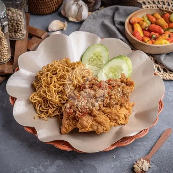 Paket Indomie Ayam Geprek Sambal Kacang | Ayam Geprek Gold Chick, Jelambar