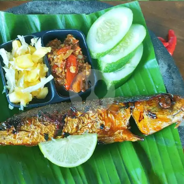 Ikan Salem Bakar | Cumi dan Ikan Bakar Rezekimah Timana Weh, Cigadung