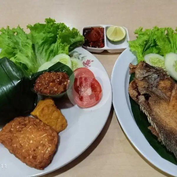 Nasi Timbel Gurami Bakar+Es Teh Manis | Ayam Bakar Dan Ikan Bakar Selera Nusantara, Dapur Nusantara