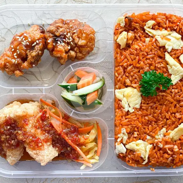 Nasi Goreng Merah dengan Ayam Madu dan Dori ala Thai | XO Cuisine, Mall Tunjungan Plaza
