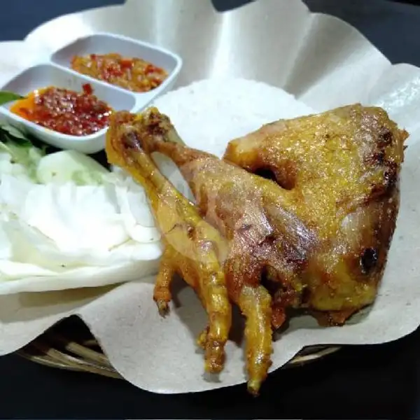 Paket Ayam Kampung Goreng/bakar Sambel( Sako/Terasi/Matah) | Green Rinjani Resto, Pekalongan Barat