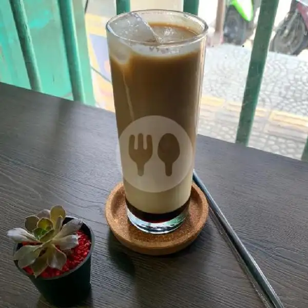 Kopi Susu Aren | Djieseng Coffee And Toast