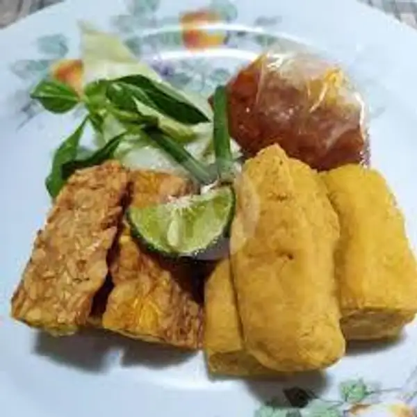 Tahu/tempe Lalapan | Nasi Ayam Betutu Bu Agus, Denpasar