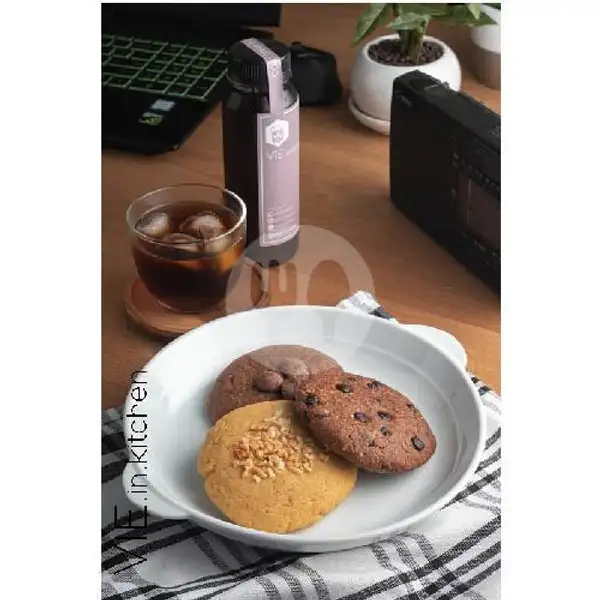 Paket Hemat Black Coffee 250ml + 1 pcs Softcookies | Vie.in.kitchen Cookies & Snack , TKI
