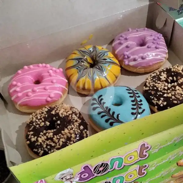 Donat Isi 6 (Random 4) | Jelita's Donut & Cake, Kembangan