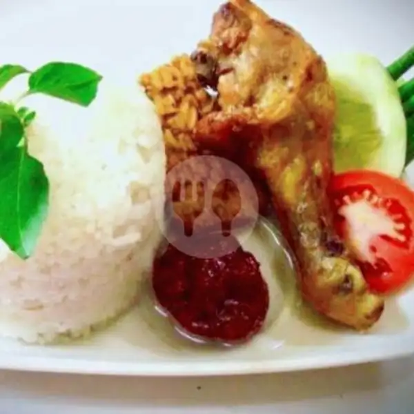 Nasi Lalapan Ayam Ompong | Warung Biru, Sukun