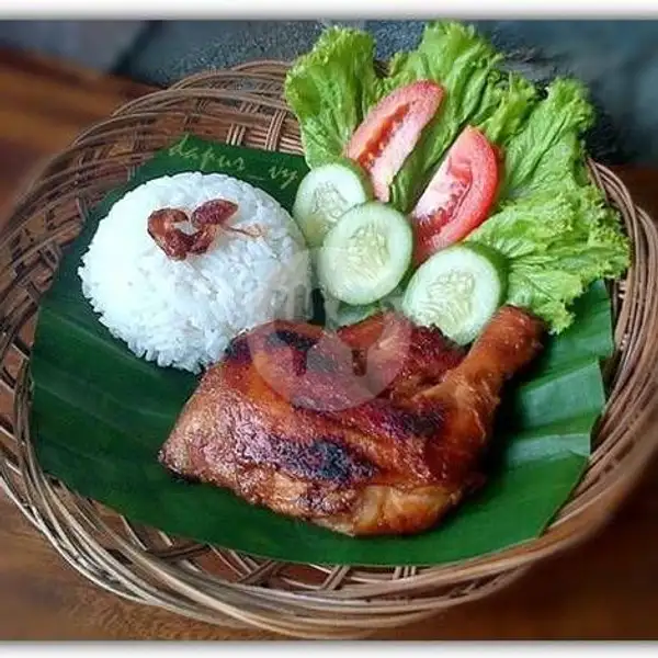 Paket Ayam Bakar Dan Es Jeruk Nutrisari | Nasi Goreng Mba Desti, Masjid At-taubah