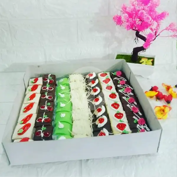 Tarcis Mini Kombinasi | Kue Ulang Tahun ARUL CAKE, Pasar Kue Subuh Senen