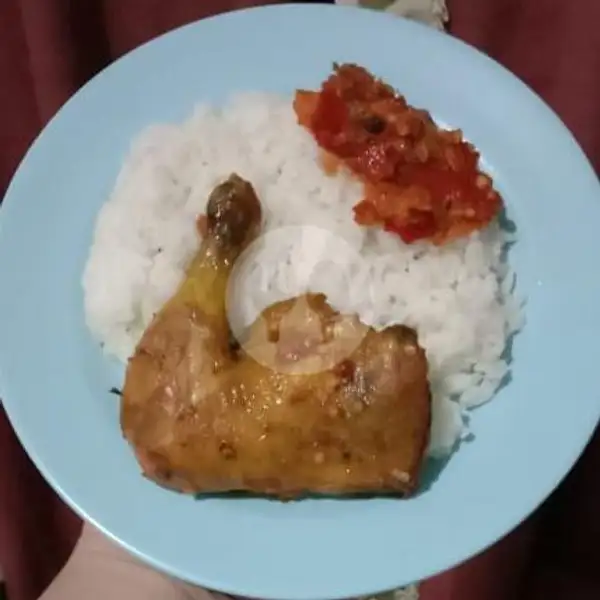 Nasi Ayam Goreng | CNL Roti Panggang Kemandoran, Palmerah